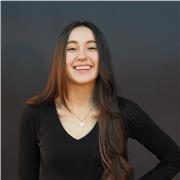 Chica española para conversaciones en castellano/español